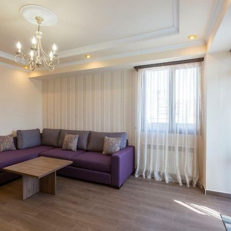 Umba Apartment N3 - Balcony And Mount Ararat View Yerevan Ngoại thất bức ảnh