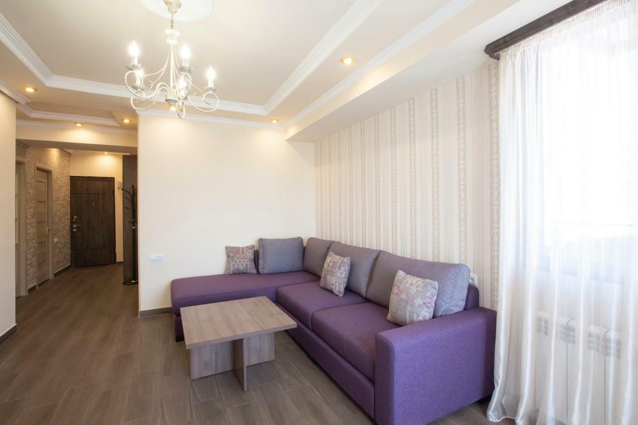 Umba Apartment N3 - Balcony And Mount Ararat View Yerevan Ngoại thất bức ảnh