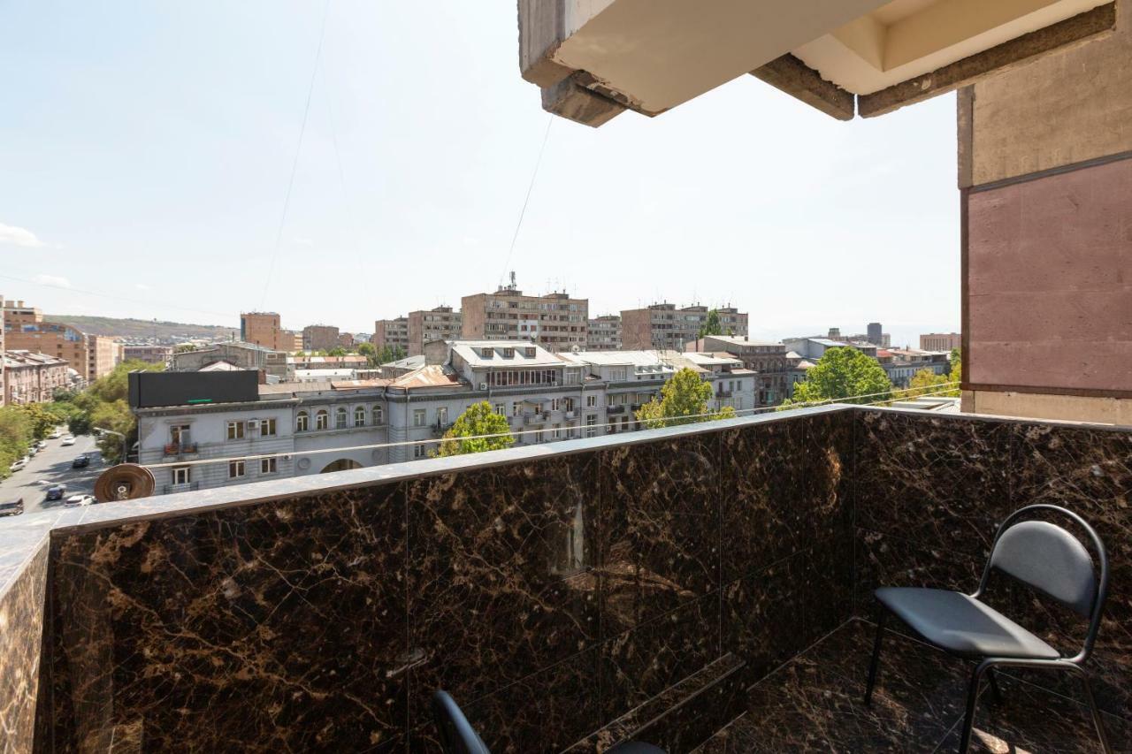 Umba Apartment N3 - Balcony And Mount Ararat View Yerevan Ngoại thất bức ảnh